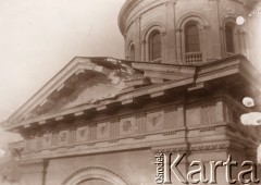 1918-1919, Lwów, Polska.
 Zniszczony dach w kościele Dominikanów pod wezwaniem Bożego Ciała, tylna elewacja.
 Fot. NN, zbiory Ośrodka KARTA, udostępnił Jurij Karpenczuk
   
