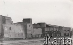 1919-1920, Lwów, Polska.
 Pociąg pancerny 