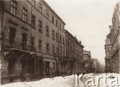 1919, Lwów, Polska.
 Ulica Sykstuska, domy zniszczone w czasie działań wojennych.
 Fot. NN, zbiory Ośrodka KARTA, udostępnił Jurij Karpenczuk
   
