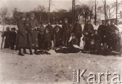 1919, Lwów, Polska.
 Żołnierze, obrońcy Lwowa.
 Fot. NN, zbiory Ośrodka KARTA, udostępnił Jurij Karpenczuk
   
