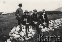 Przed 1914, Bieszczady
 Grupa turystów w górach.
 Fot. NN, zbiory Ośrodka KARTA, udostępnił Jurij Karpenczuk
   
