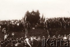 Lata 20., Zadwórze, woj. Lwów, Polska.
 Rocznica bitwy pod Zadwórzem, msza święta.
 Fot. NN, zbiory Ośrodka KARTA, udostępnił Jurij Karpenczuk
   

