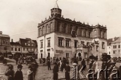 Przed 1914, Tarnów, Austro-Węgry.
 Rynek, budynek ratusza.
 Fot. NN, zbiory Ośrodka KARTA, udostępnił Jurij Karpenczuk
   
