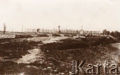 1915, Lwów, Austro-Węgry.
Cmentarz wojskow, groby chrześcijan i muzułmanów.
Fot. NN, zbiory Ośrodka KARTA, udostępnił Jurij Karpenczuk