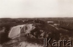 1915, Lwów, Austro-Węgry.
Umocnienia wokół miasta Po walkach Austriaków z Rosjanami latem 1915 roku.
Fot. NN, zbiory Ośrodka KARTA, udostępnił Jurij Karpenczuk