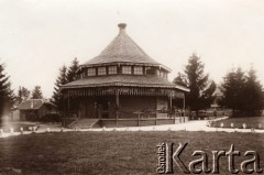 1916, Lwów, Austro-Węgry.
Teren Wystawy Krajowej, pawilon wystawienniczy.
Fot. NN, zbiory Ośrodka KARTA, udostępnił Jurij Karpenczuk
