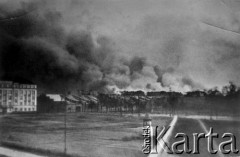 Kwiecień 1943, Warszawa.
Powstanie w getcie warszawskim - widok płonącego getta.
Fot. NN, zbiory Ośrodka KARTA (ze zbiorów rodzinnych Władysława Bartoszewskiego)




