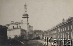 8.02.1918, Brześć, Polska.
Kasyno oficerskie w twierdzy (dawniej kościół), gdzie zawarto pokój z bolszewikami i Ukraińcami.
Fot. NN, zbiory Ośrodka KARTA, kolekcję Dominika Piotrowskiego udostępnił Jan Rutkiewicz
 
