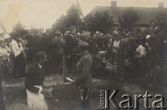 Lipiec 1919, Brześć, Polska.
Założenie pomnika Unii Lubelskiej.
Fot. NN, zbiory Ośrodka KARTA, kolekcję Dominika Piotrowskiego udostępnił Jan Rutkiewicz
 
