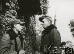 Jesień 1939, Polska.
Patrol milicji ludowej.
Fot. NN, zbiory Ośrodka KARTA, udostępnił Krzysztof Jasiewicz [sygn. oryginalna 0-93721]
 

