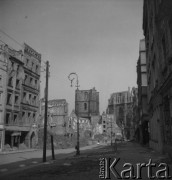 po 1945, Nysa, Polska
Fragment zniszczonego miasta.
Fot. Stanisław Bober, kolekcję udostępniły Danuta Mordal i Ewa Szafrańska; zbiory Ośrodka KARTA 

