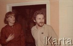 15.01.1983, Skierniewice, Polska.
 Zbigniew Janas podczas ukrywania się w okresie stanu wojennego. Obok Z.Janasa jego łączniczka Jolanta Polakowska-Meszka (zm. 2005). Opis Zbigniewa Janasa: 