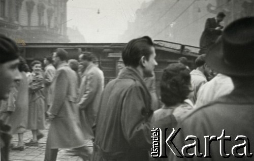 23.10 - 4.11.1956, Budapeszt, Węgry.
Rewolucja węgierska - ulice Budapesztu podczas zamieszek.
Fot. Marian Dudziński, zbiory Ośrodka KARTA