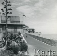 Czerwiec 1960, Francja. 
Wakacje Zdzisława Najdera na Rivierze.
Fot. NN, kolekcja Zdzisława Najdera, zbiory Ośrodka KARTA.