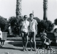 Czerwiec 1960, Francja. 
Wakacje Zdzisława Najdera na Rivierze.
Fot. NN, kolekcja Zdzisława Najdera, zbiory Ośrodka KARTA.