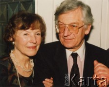 18.01.1992, Polska.
Zdzisław i Halina Najder na weselu Małgorzaty i Jana Parysów.
Fot. NN, kolekcja Zdzisława Najdera, zbiory Ośrodka KARTA.