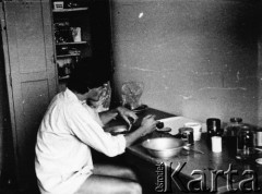 Wrzesień 1982, Białołęka k/Warszawy, Polska.
Wiktor Mikusiński w obozie dla internowanych działaczy NSZZ 