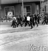 Sierpień 1968, Bratysława, Czechosłowacja.
Interwencja wojsk Układu Warszawskiego, przemarsz demonstrantów.
Fot. Marcin Jabłoński, zbiory Ośrodka KARTA