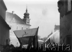 1 lub 3.05.1982, Warszawa.
Starcia demonstrantów z milicją na Starówce.
Fot. Marcin Jabłoński, zbiory Ośrodka KARTA