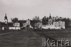 1940-1944, Radzyń Podlaski, woj. Lublin, Polska.
Rokokowy pałac Potockich.
Fot. Kazimierz Petrulewicz, zbiory Ośrodka KARTA, kolekcję rodziny Petrulewiczów udostępniły Halszka i Wanda Żuromskie