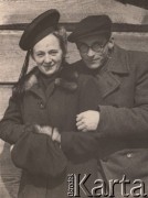 1940-1944, Radzyń Podlaski, woj. Lublin, Polska.
Kazimierz Petrulewicz ze swoją dziewczyną Basią.
Fot. NN, zbiory Ośrodka KARTA, kolekcję rodziny Petrulewiczów udostępniły Halszka i Wanda Żuromskie
