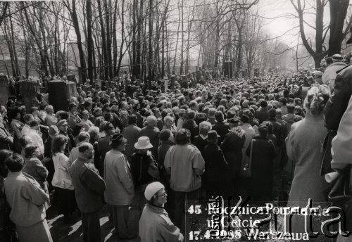 17.04.1988, Warszawa, Polska.
45 rocznica powstania w getcie warszawskim. Uczestnicy. 
Fot. NN, zbiory Ośrodka KARTA, przekazała Maria Lipska, wdowa po Janie Józefie Lipskim