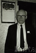 Maj 1989, Siedlce, Polska.
Tadeusz Kłopotowski, (1928-2003). Zdjęcie przygotowane do kampanii wyborczej. 
Fot. NN, zbiory Ośrodka KARTA, przekazał Tomasz Olko 

