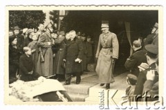 11.11.1938, Karwina, Zaolzie.
Z wizyty prezydenta Ignacego Mościckiego w Karwinie. Po przyjęciu w Ratuszu.
Fot. NN, zbiory Ośrodka KARTA, kolekcja Władysława Owczarzego