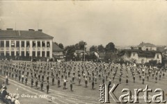 1931, Orłowa (Orlova), Zaolzie, Czechosłowacja.
Występy uczniów gimnazjum czeskiego.
Fot. NN, zbiory Ośrodka KARTA, kolekcja Władysława Owczarzego