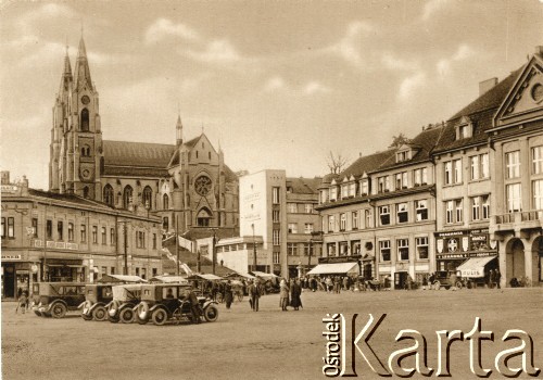 Lata 30-te, Orłowa (Orlova), Zaolzie, Czechosłowacja.
Rynek.
Fot. NN, zbiory Ośrodka KARTA, kolekcja Władysława Owczarzego