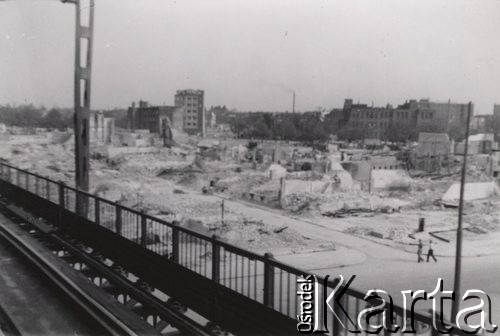 Czerwiec 1940, Francja.
 Pogranicze francusko-belgijskie, zbombardowane miasto.
 Fot. NN, zbiory Ośrodka KARTA, udostępnił Stanisław Blichiewicz
   
