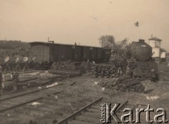 1941, Brześć nad Bugiem (Brześć Litewski).
 Fragment zdobytej twierdzy, bocznica kolejowa.
 Fot. NN, zbiory Ośrodka KARTA, udostępnił Stanisław Blichiewicz
   
