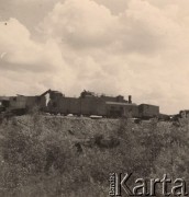 1941, ZSRR.
 Zniszczony radziecki pociąg pancerny.
 Fot. NN, zbiory Ośrodka KARTA, udostępnił Stanisław Blichiewicz
   
