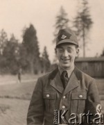 1941, brak miejsca.
 Członek Organizacji RAD (Reichsarbeitsdienst, pol. Służba Pracy Rzeszy), portret w mundurze.
 Fot. NN, zbiory Ośrodka KARTA, udostępnił Stanisław Blichiewicz
   

