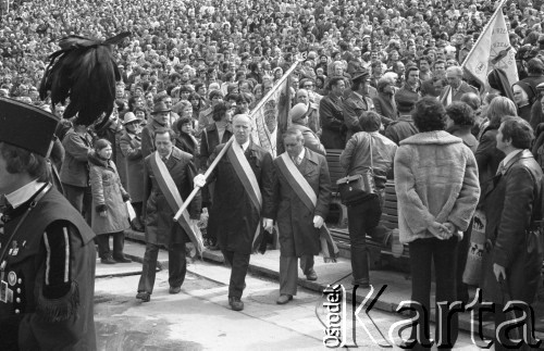 3.05.1981, Szczecin, Polska.
Uroczystość poświęcenia sztandaru Niezależnego Samorządnego Związku Zawodowego Solidarność Pomorza Zachodniego. Na zdjęciu poczet sztandarowy.
Fot. NN, zbiory Ośrodka KARTA/Independent Polish Agency (IPA), przekazał Józef Lebenbaum

