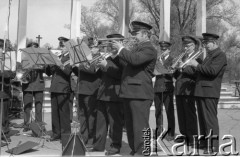 3.05.1981, Szczecin, Polska.
Uroczystość poświęcenia sztandaru Niezależnego Samorządnego Związku Zawodowego Solidarność Pomorza Zachodniego. Na zdjęciu orkiestra gra podczas uroczystości.
Fot. NN, zbiory Ośrodka KARTA/Independent Polish Agency (IPA), przekazał Józef Lebenbaum

