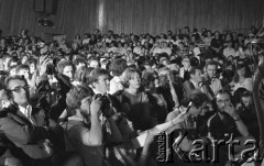 6.06.1981, Warszawa, Polska.
Wizyta Czesława Miłosza w Polsce po otrzymaniu Literackiej Nagrody Nobla - spotkanie z czytelnikami w Centralnym Klubie Studentów Politechniki Warszawskiej 