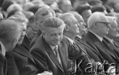 31.05.1981, Warszawa, Polska.
Pogrzeb Kardynała Stefana Wyszyńskiego - goście przybyli na ceremonię.
Fot. NN, zbiory Ośrodka KARTA/Independent Polish Agency (IPA) przekazał Józef Lebenbaum