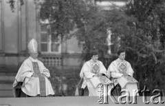 31.05.1981, Warszawa, Polska.
Pogrzeb księdza kardynała Stefana Wyszyńskiego - Sekretarz Stanu Watykanu Agostino Casaroli celebrujący mszę. 
Fot. NN, zbiory Ośrodka KARTA/Independent Polish Agency (IPA) przekazał Józef Lebenbaum