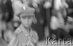 31.05.1981, Warszawa, Polska.
Pogrzeb Kardynała Stefana Wyszyńskiego - harcerz podczas mszy żałobnej na Placu Zwycięstwa (dzisiejszym Placu Marszałka Józefa Piłsudskiego).
Fot. NN, zbiory Ośrodka KARTA/Independent Polish Agency (IPA) przekazał Józef Lebenbaum