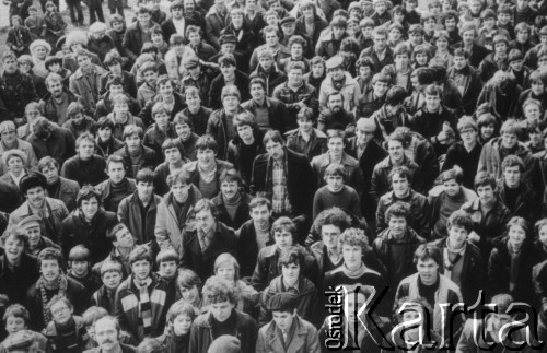 16-18 marca 1981, Bydgoszcz, Polska.
Okupacja siedziby Wojewódzkiego Komitetu Zjednoczonego Stronnictwa Ludowego (ZSL) przez rolników z 