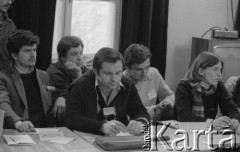 Luty 1981, Warszawa, Polska.
Wydział Polonistyki Uniwersytetu Warszawskiego - strajk okupacyjny studentów solidaryzujących się ze studentami w Łodzi. Przedstawiciele Komitetu Strajkowego.
Fot. NN, zbiory Ośrodka KARTA/Independent Polish Agency (IPA) przekazał Józef Lebenbaum
