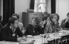 Luty 1981, Warszawa, Polska.
Wydział Polonistyki Uniwersytetu Warszawskiego - strajk okupacyjny studentów solidaryzujących się ze studentami w Łodzi. Przedstawiciele Komitetu Strajkowego.
Fot. NN, zbiory Ośrodka KARTA/Independent Polish Agency (IPA) przekazał Józef Lebenbaum