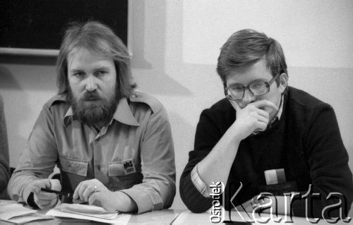 Luty 1981, Warszawa, Polska.
Wydział Polonistyki Uniwersytetu Warszawskiego - strajk okupacyjny studentów solidaryzujących się ze studentami w Łodzi. Po prawej stronie siedzi Tomasz Lis. 
Fot. NN, zbiory Ośrodka KARTA/Independent Polish Agency (IPA) przekazał Józef Lebenbaum