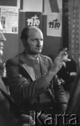 6.01.1981, Ustrzyki Dolne, Polska.
Rozmowy komisji rządowej ze strajkującymi rolnikami. Na zdjęciu Zdzisław Ostatek, przewodniczący komitetu założycielskiego NSZZR.
Fot. Ścibor Rylski Independent Polish Agency (IPA) , przekazał Józef Lebenbaum
