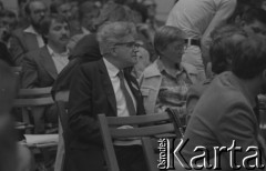Czerwiec 1981, Warszawa, Polska.
I Walne Zebranie Delegatów NSZZ „Solidarność” Regionu Mazowsze w gmachu Politechniki Warszawskiej. Uczestnicy zgromadzenia, m.in. Romuald Kukułowicz. 
Fot. NN, zbiory Ośrodka KARTA/Independent Polish Agency (IPA) przekazał Józef Lebenbaum