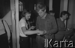 Czerwiec 1981, Warszawa, Polska.
I Walne Zebranie Delegatów NSZZ „Solidarność” Regionu Mazowsze w gmachu Politechniki Warszawskiej - uczestnicy zgromadzenia.  
Fot. NN, zbiory Ośrodka KARTA/Independent Polish Agency (IPA) przekazał Józef Lebenbaum