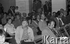 Czerwiec 1981, Warszawa, Polska.
I Walne Zebranie Delegatów NSZZ „Solidarność” Regionu Mazowsze w gmachu Politechniki Warszawskiej. Uczestnicy zgromadzenia.
Fot. NN, zbiory Ośrodka KARTA/Independent Polish Agency (IPA) przekazał Józef Lebenbaum