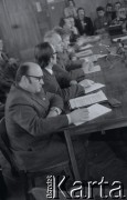6-8.01.1981, Ustrzyki Dolne, Polska. 
Sala konferencyjna Urzędu Miasta i Gminy. Rozmowy komisji rządowej ze strajkującymi rolnikami. 
Fot. Lech Ścibor-Rylski, zbiory Ośrodka KARTA/Independent Polish Agency (IPA) przekazał Józef Lebenbaum