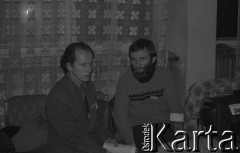 Przed 12.01.1981, Ustrzyki Dolne, Polska.
Strajk okupacyjny rolników w sali konferencyjnej Urzędu Miasta i Gminy. Uczestnicy strajku.
Fot. Lech Ścibor-Rylski, zbiory Ośrodka KARTA/Independent Polish Agency (IPA) przekazał Józef Lebenbaum